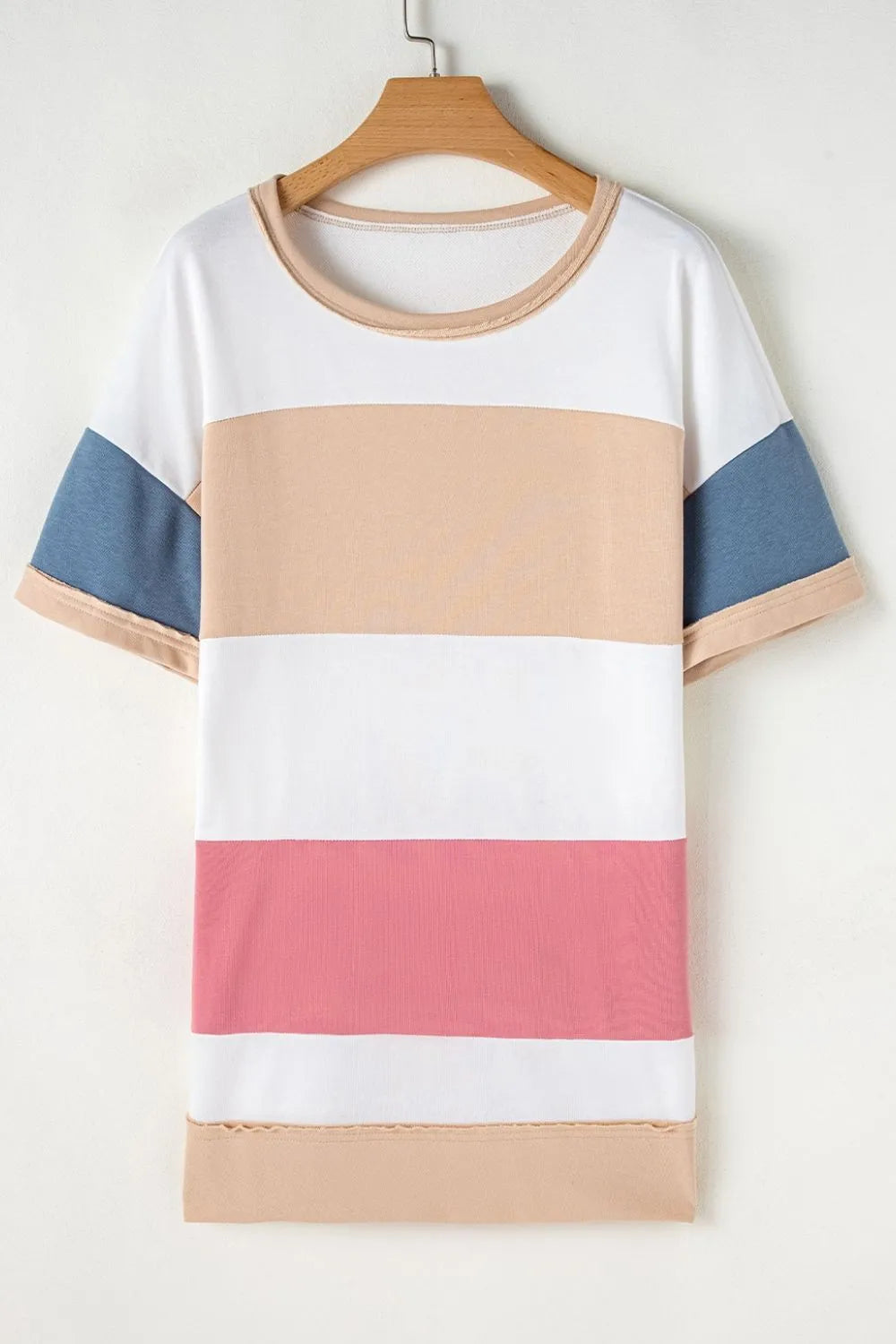 Camiseta túnica mujer de rayas en tonos suaves, ideal para un look casual y cómodo