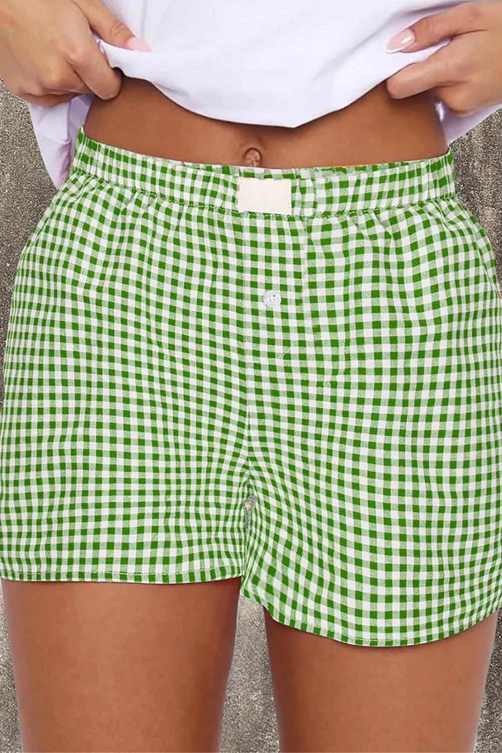 Pantalones cortos a cuadros verdes de Trendsi con diseño cómodo y ligero para el verano